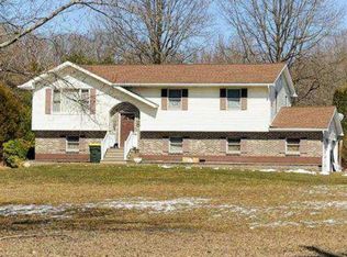 1086 Smith Gap Rd, Bath, PA 18014