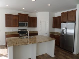 9939 Mathews St, Crown Point, IN 46307