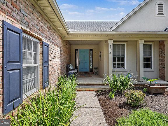 5th image of 104 Kilgannon Ln