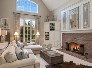 9724 N Columbia Dr, Mequon, WI 53092
