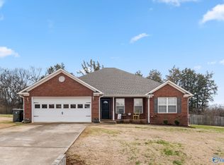 112 Turtle Point Dr, New Market, AL 35761