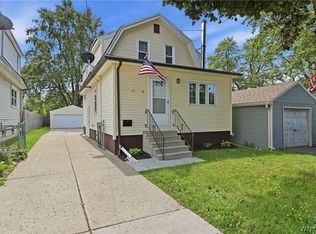 15 Southcrest Ave, Cheektowaga, NY 14225