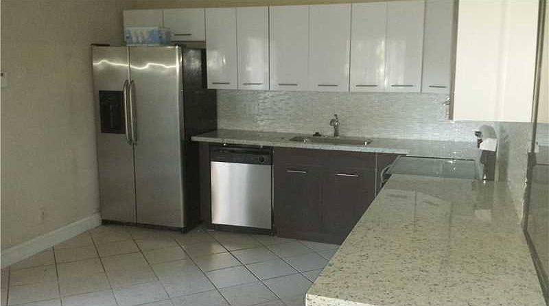 1st image of 239 San Remo Blvd