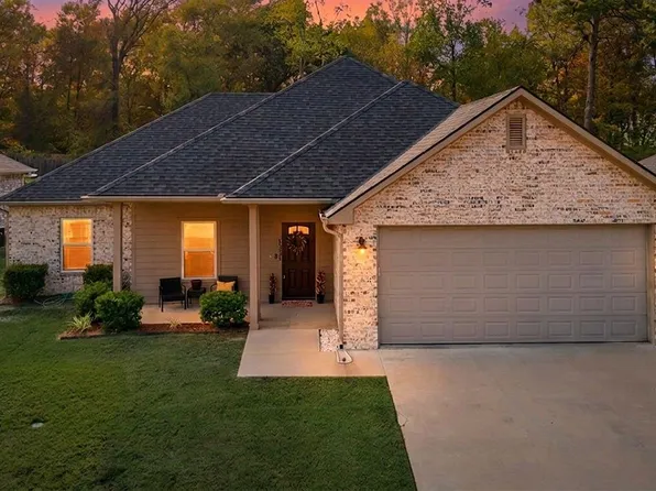 1325 Frankie Ln, Longview, TX 75604
