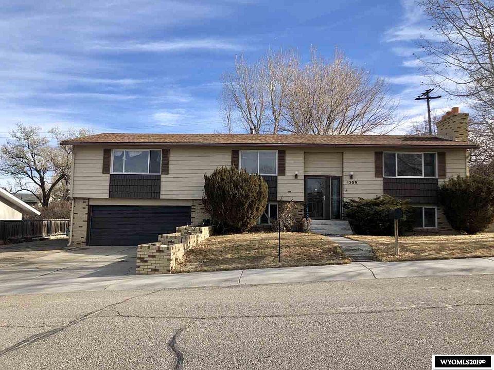 1st image of 1309 Cottonwood Dr