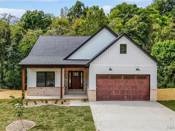 7903 Walker Meadows Dr, Caseyville, IL 62232