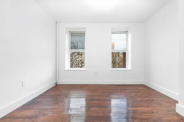 Rented by REAL New York | media 9