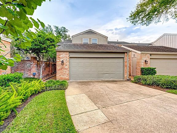 2nd image of 1218 Fountain View Dr #193