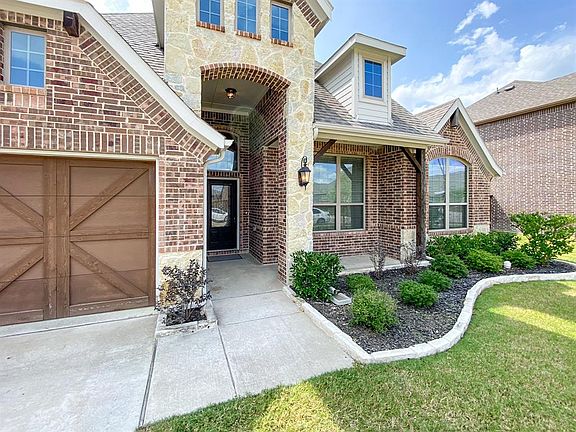 3rd image of 1606 Veneto Dr