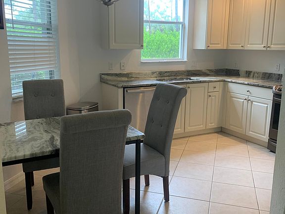 4th image of 1455 Mariposa Cir APT 104