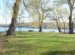 W7588 Ethelyn Dr, Delavan, WI 53115