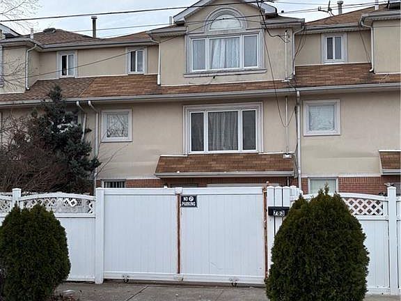 4th image of 763 Patterson Ave