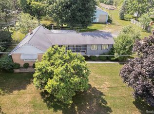 4169 N Belsay Rd, Flint, MI 48506