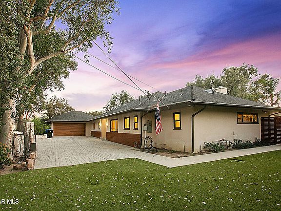 2nd image of 5156 Dumont Pl