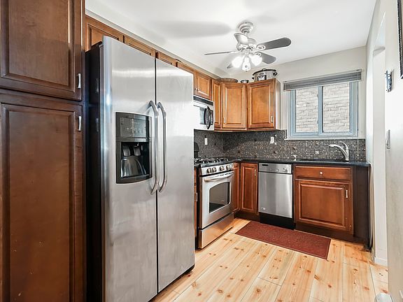 4th image of 437 Palisade Ave APT C4