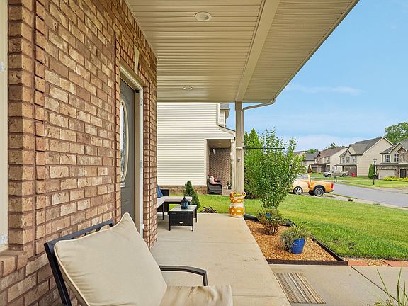 2nd image of 2904 McManus Cir