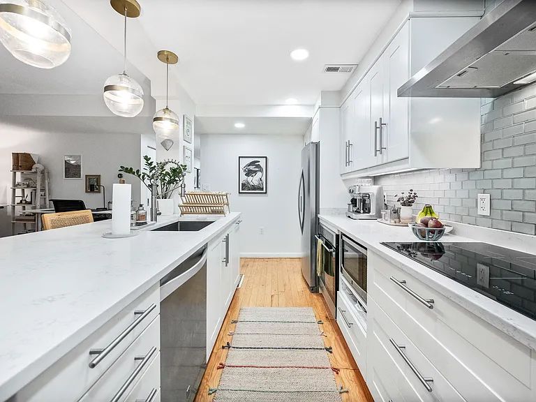 2611 Adams Mill Rd NW #T5 — Photo 10