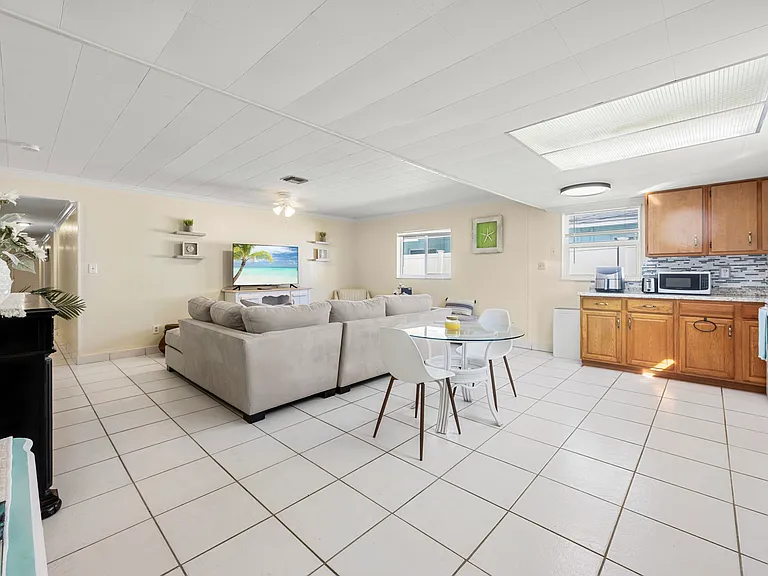 1172 Binney Dr #B — Photo 12