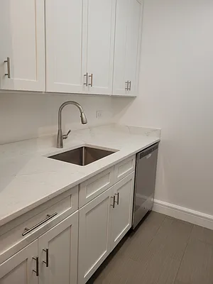 Rented by CCG Real Estate Brokerage | media 9