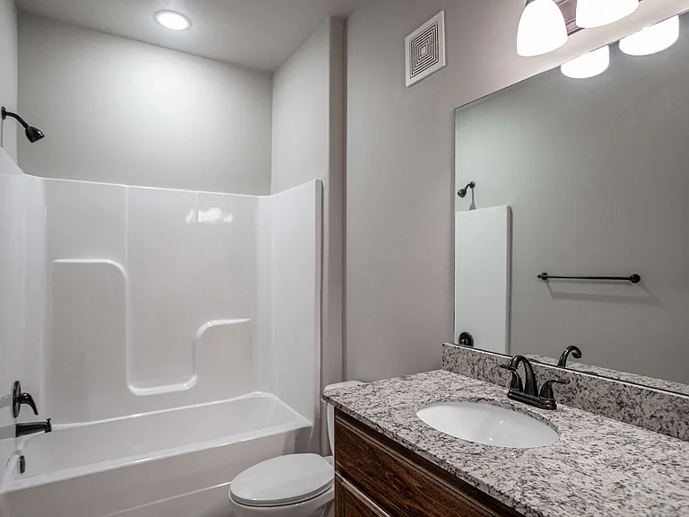 Towne Park Apartments — Photo 24