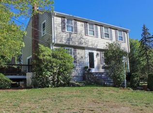 56 Wethersfield Rd, Bellingham, MA 02019