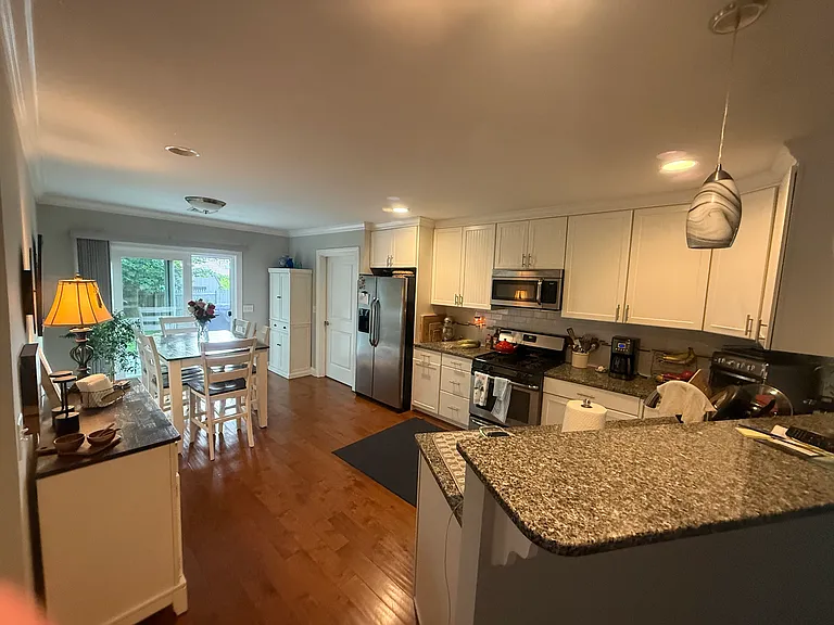 8 Mettatuxet Rd — Photo 5
