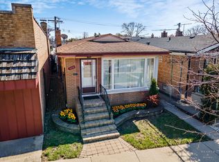 7615 W Addison St, Chicago, IL