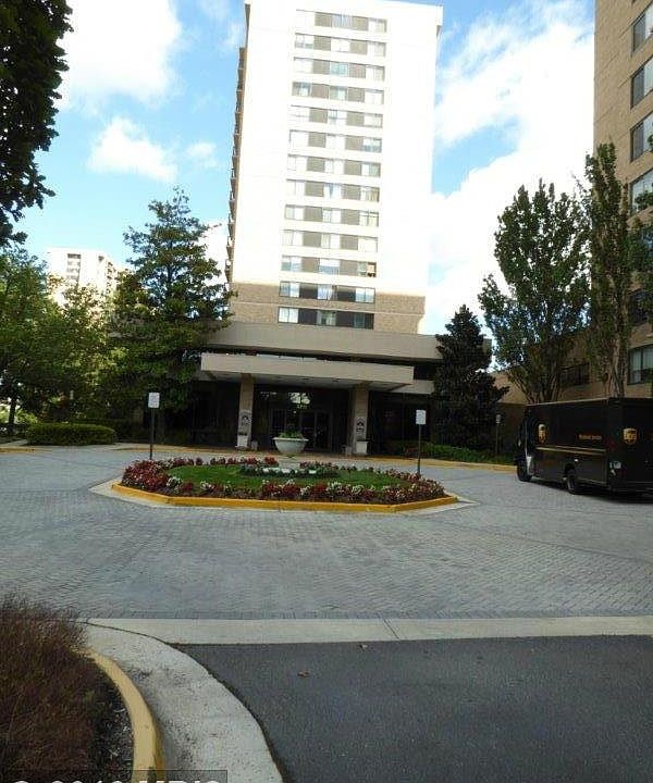 1st image of 3709 S George Mason Dr APT 602E