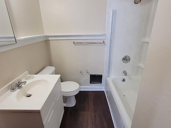 3rd image of 161 E Hillcrest Ave #161