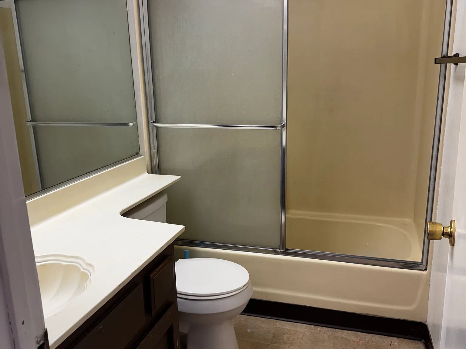 2 bed, 980 sqft, $2,000 — Photo 3