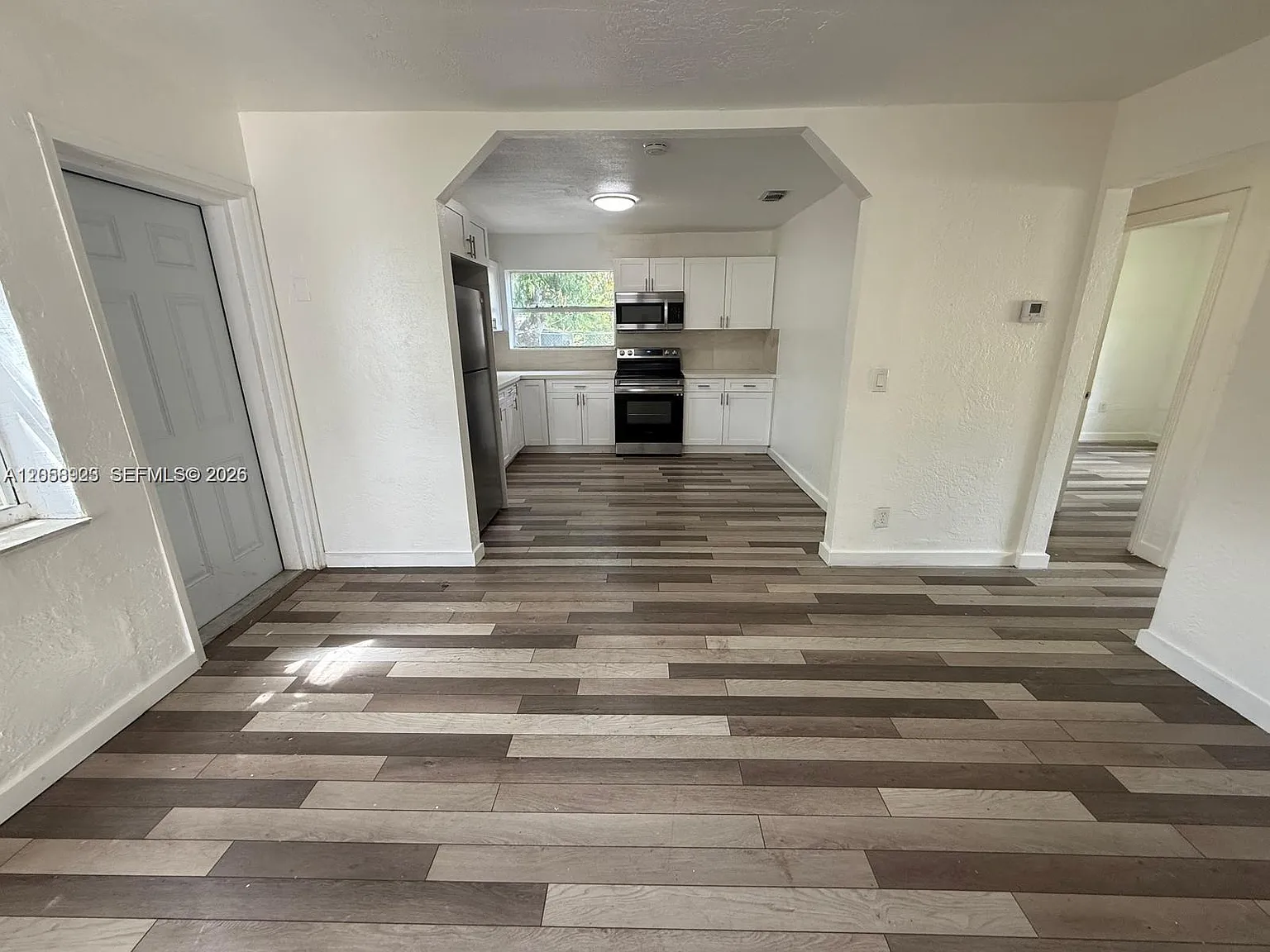 South Hollywood Amd Plat — Photo 4