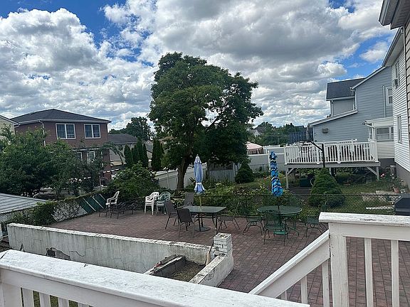 3rd image of 164 Morgan Pl