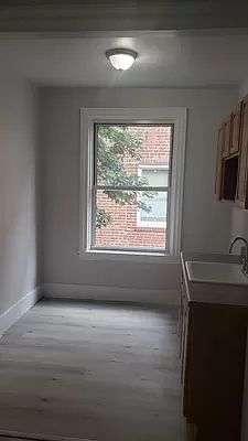 4th image of 931 51st St APT 2R