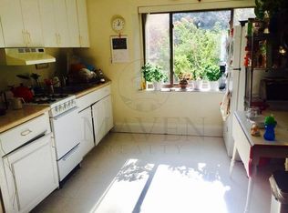 28 Prentiss St #7, Cambridge, MA 02140