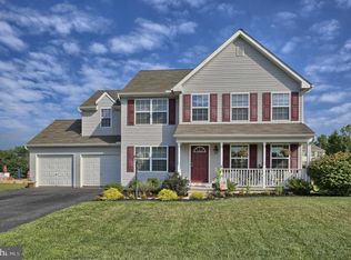 1844 Creek View Dr, Palmyra, PA 17078