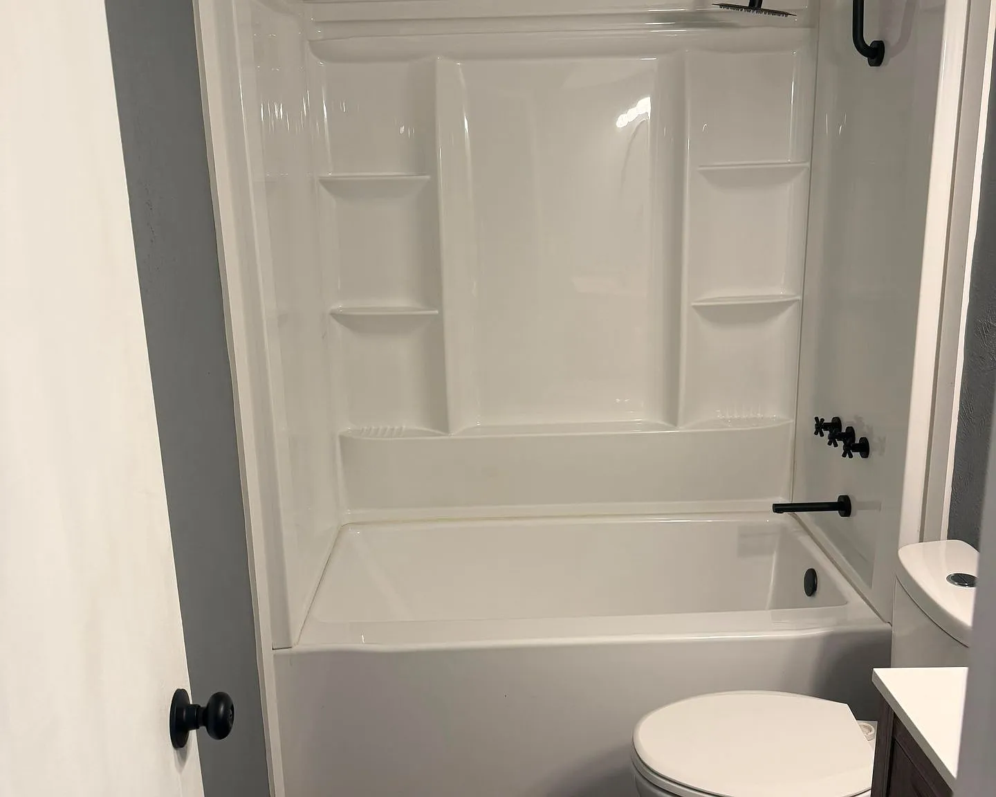 DW Lawton has freshly renovated apartments available now — Photo 3