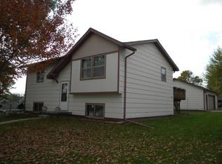 1409 Adams St, Corning, IA 50841