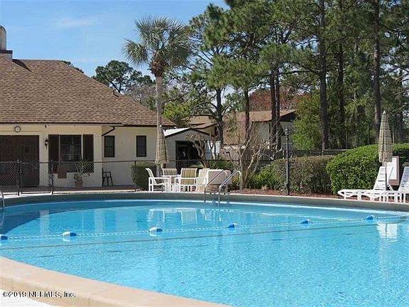 5th image of 600 Domenico Cir Unit B11