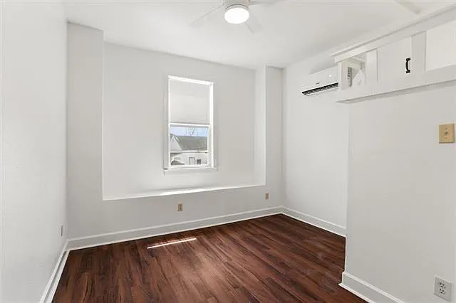 3429 Clara St — Photo 10