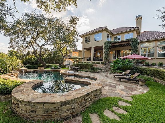 2nd image of 14405 Heron Bay Cv