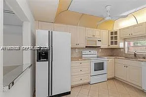 9220 S Hollybrook Lake Dr #208 — Photo 15