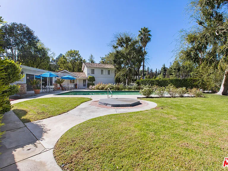 19471 Rosita St — Photo 30