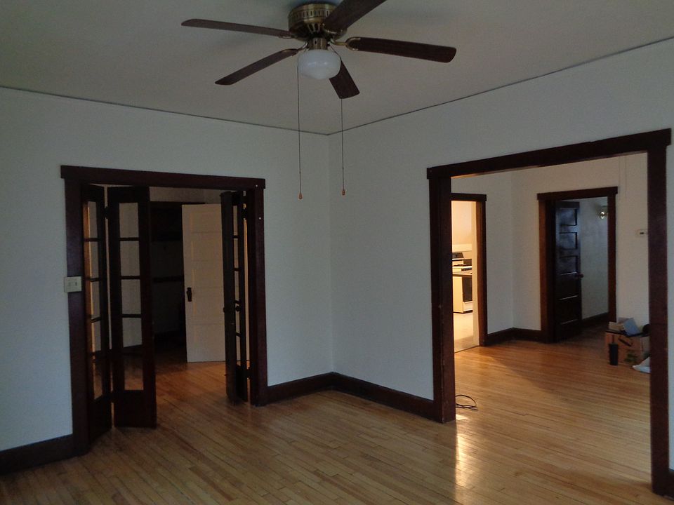 1st image of 1132 E Auer Ave