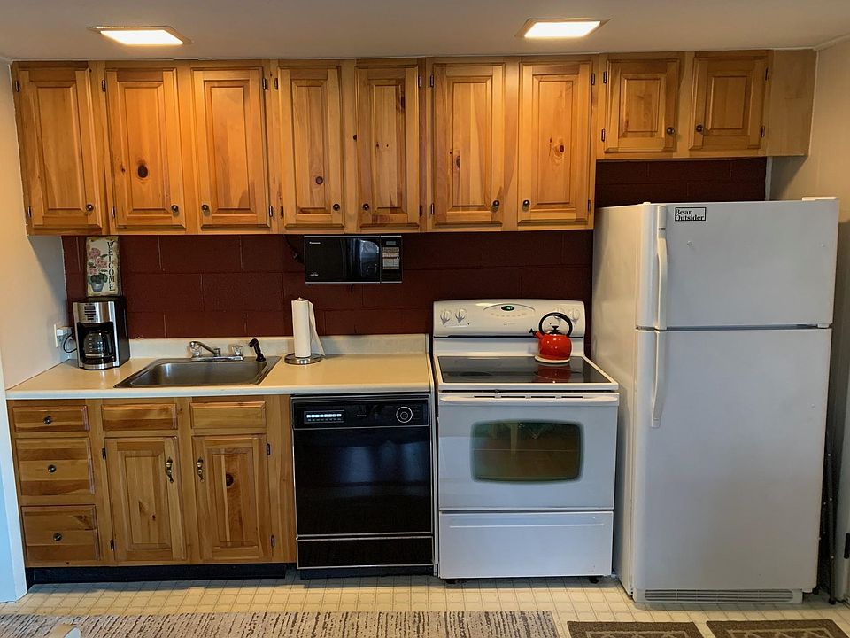 789 Ski Tow Road UNIT 1, Windsor, VT 05089 | MLS #5028363 789 Ski Tow Road UNIT 1, Windsor, VT 05089 | MLS #5028363