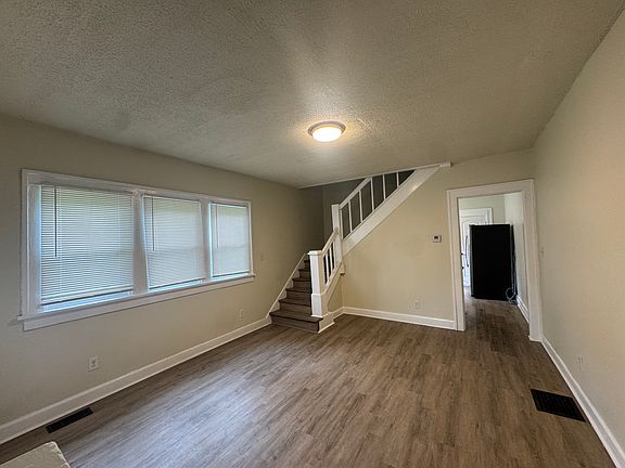 3rd image of 4040 N College Ave #1