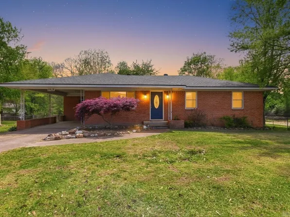 1213 N Shady Ln, Benton, AR 72015