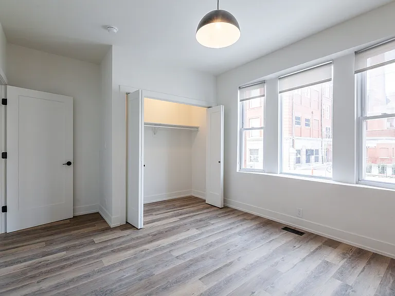 2313 N Albany Ave #1 — Photo 11