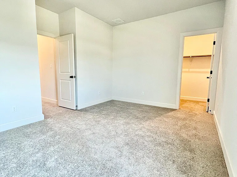6904 Empresa Dr — Photo 24