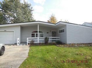 6341 Alderwood Rd, Parma Heights, OH 44130