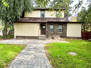 283 N Middletown Rd, Pearl River, NY 10965